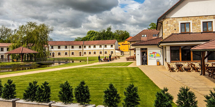 Hotel LIONS Nesuchyně
